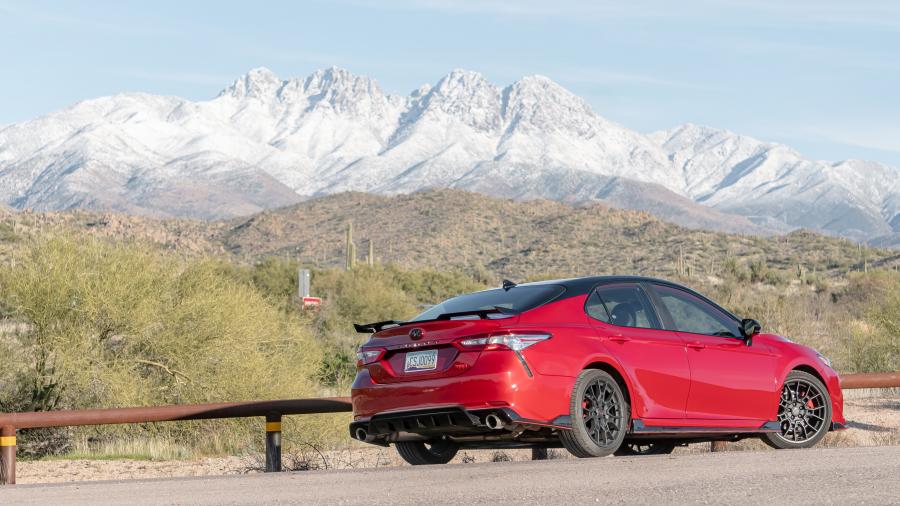  Toyota Camry TRD 2019 года  (NA) (фото 12 из 25)